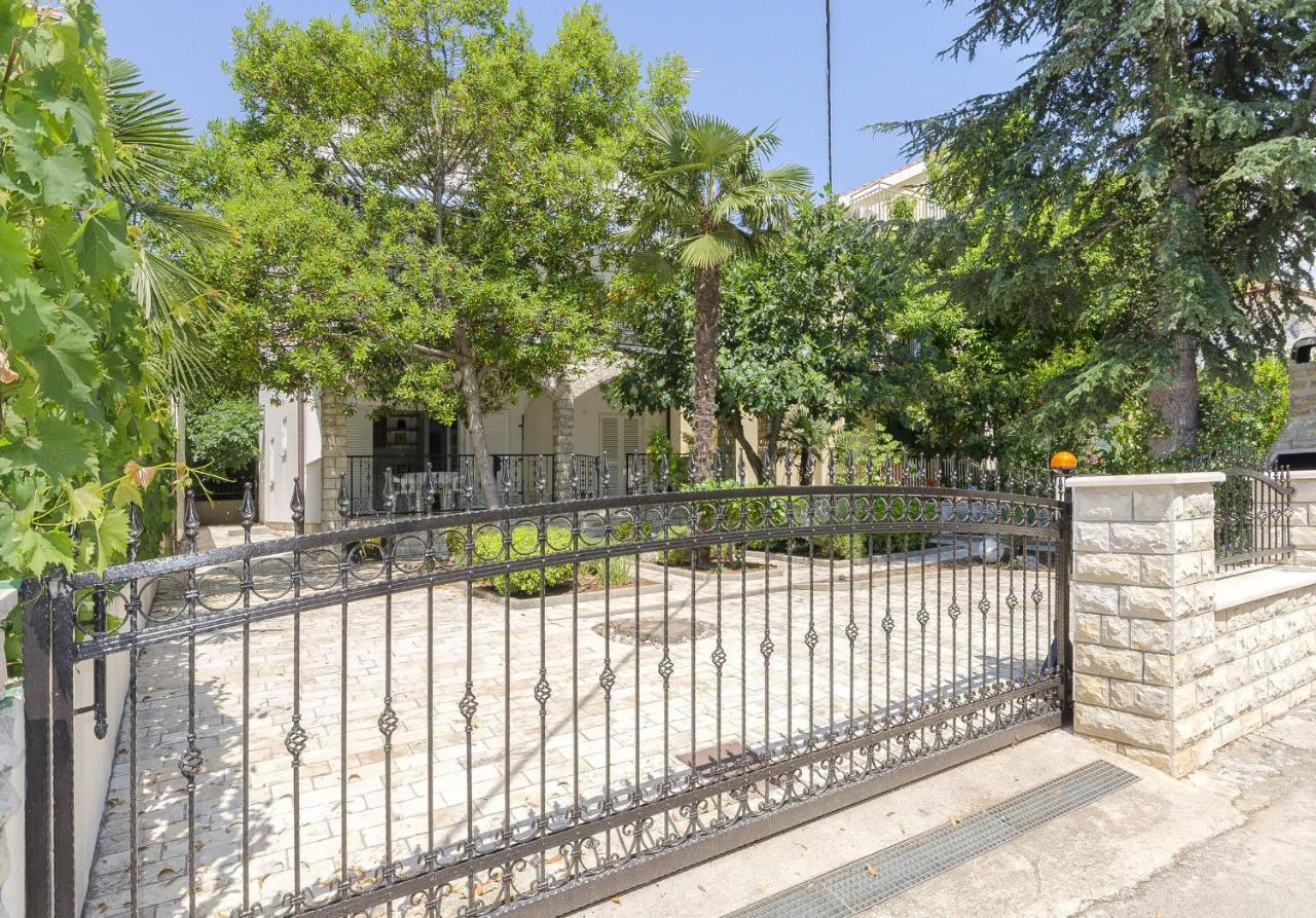 Apartments Karolina Vodice Exterior foto