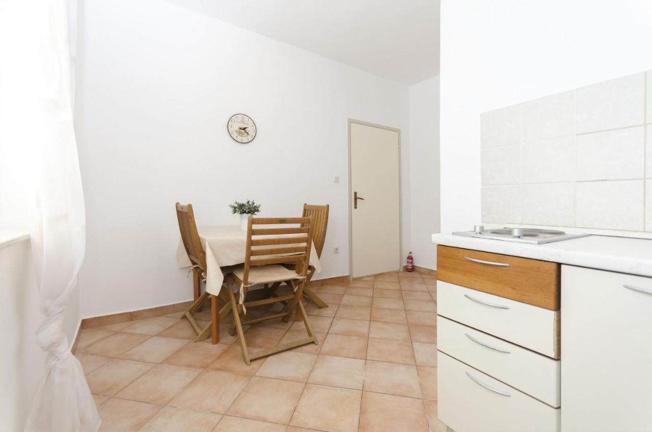 Apartments Karolina Vodice Exterior foto
